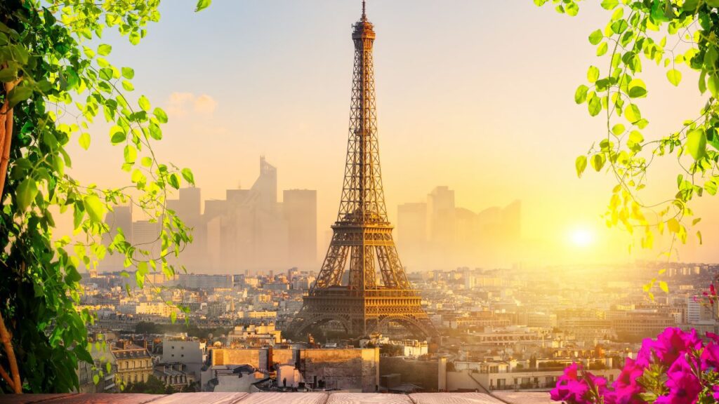 Is Paris Safe for Solo Female Travellers